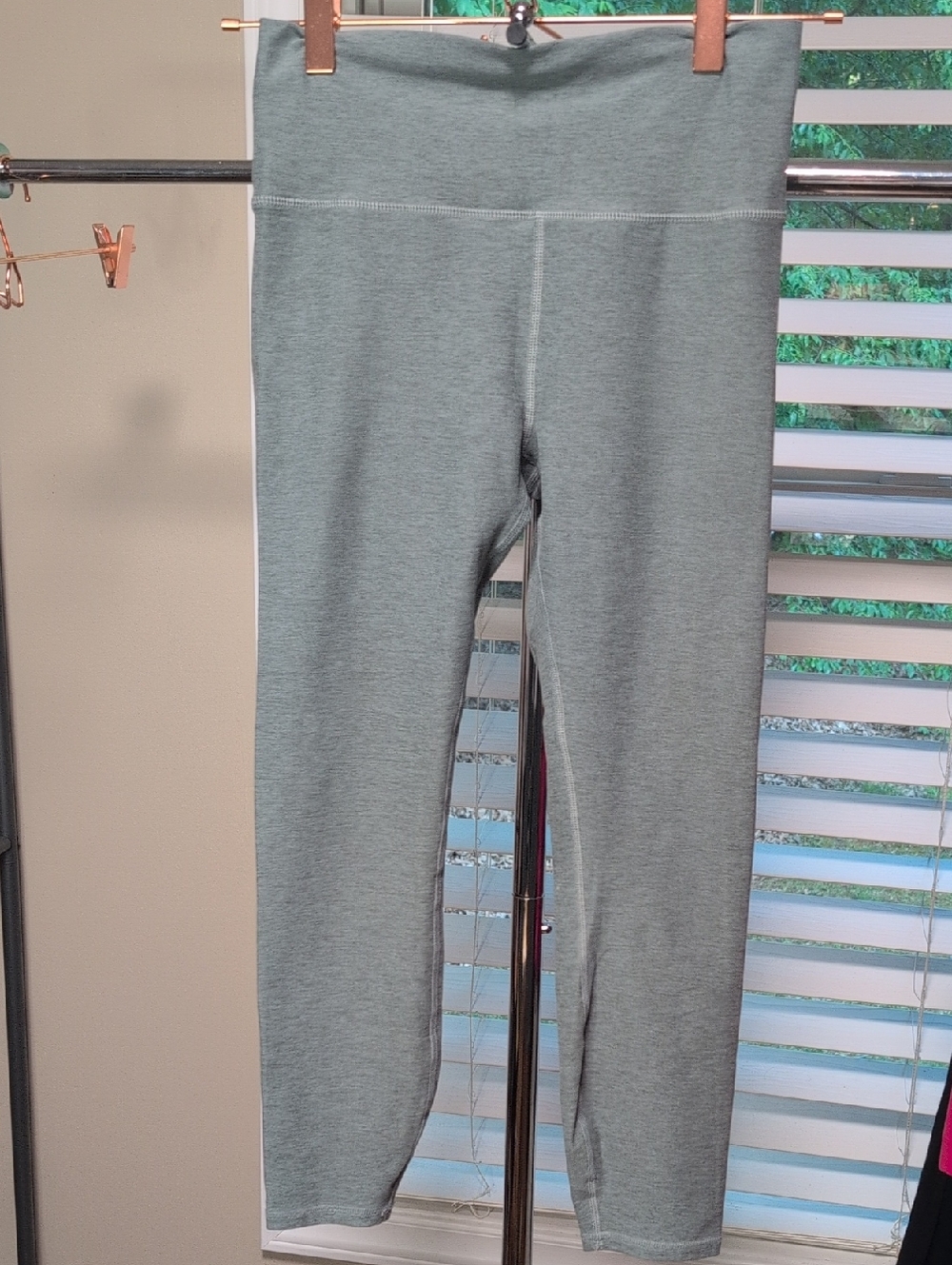 Vuori Dream Knit High-Waist Leggings - Heather Green